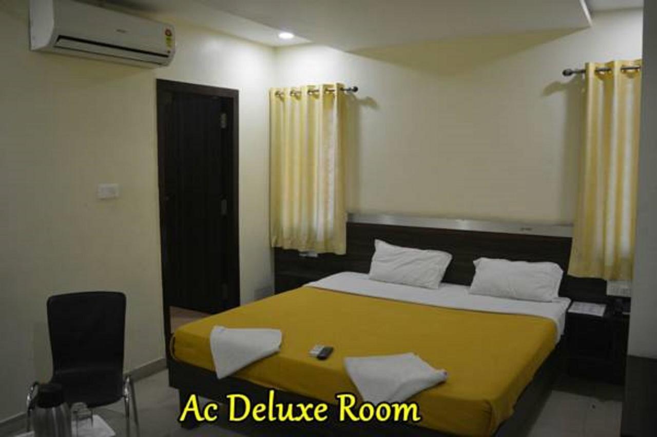 Hotel Green Tree Raipur  Exterior photo