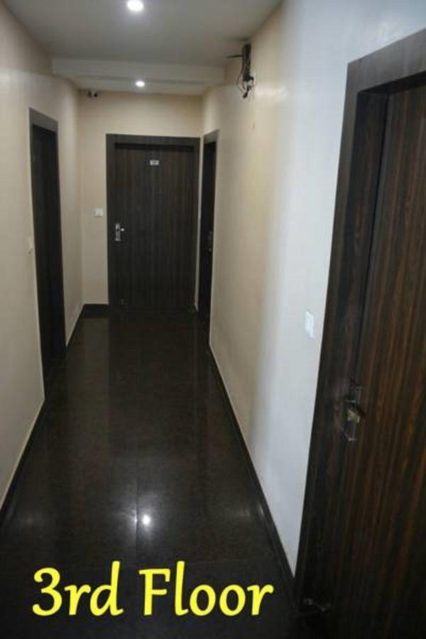 Hotel Green Tree Raipur  Exterior photo